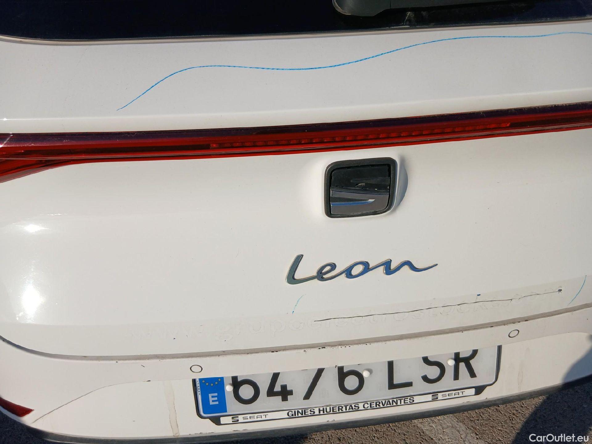  Seat  Leon SEAT Nuevo León / 2020 / 5P / familiar SP 2.0 TDI 85kW Style Go(SP) #30