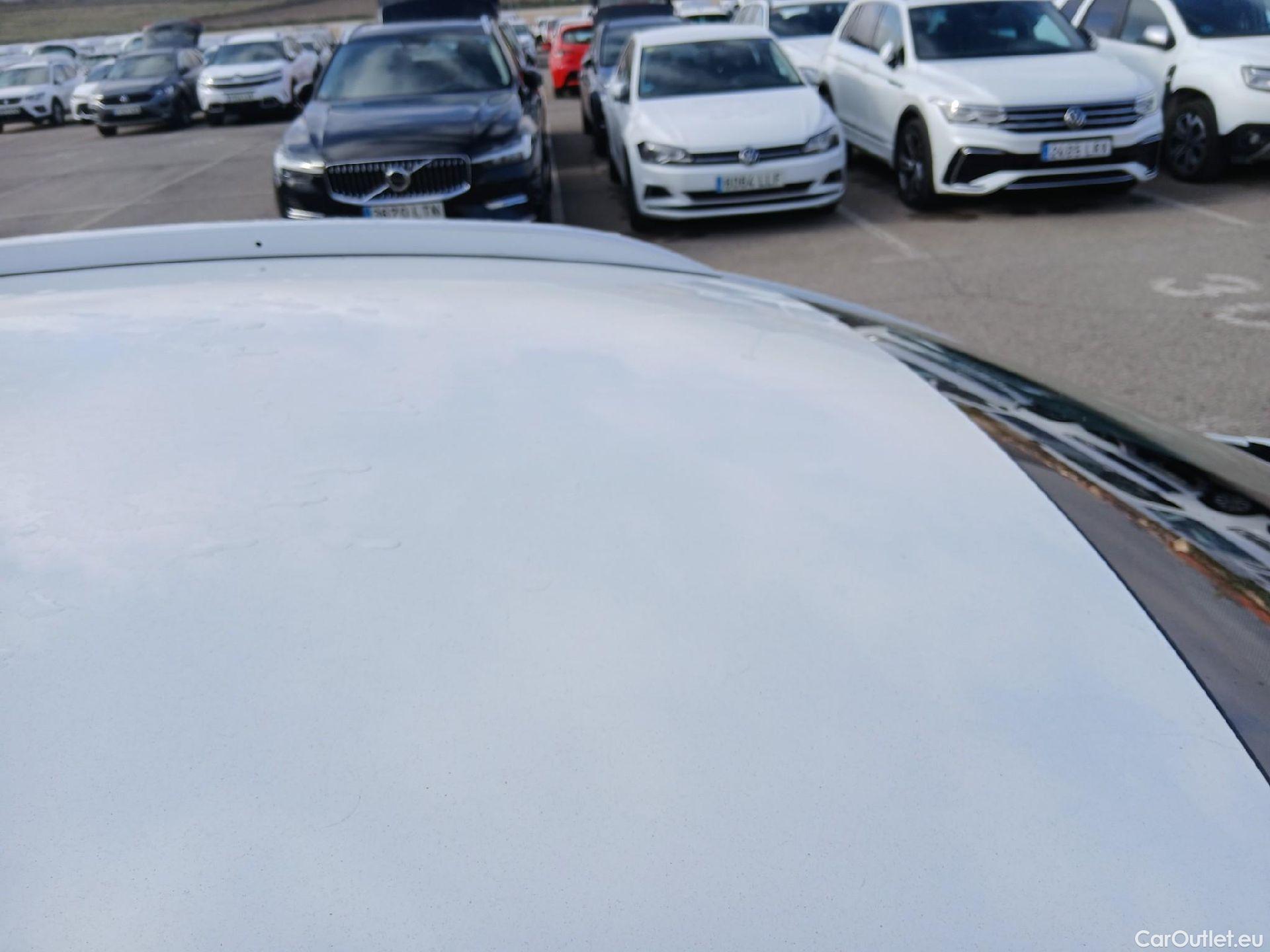  Renault  Megane RENAULT Mégane / 2015 / 5P / familiar S.T. Zen Tce GPF 103 kW (140CV) EDC -18 #13