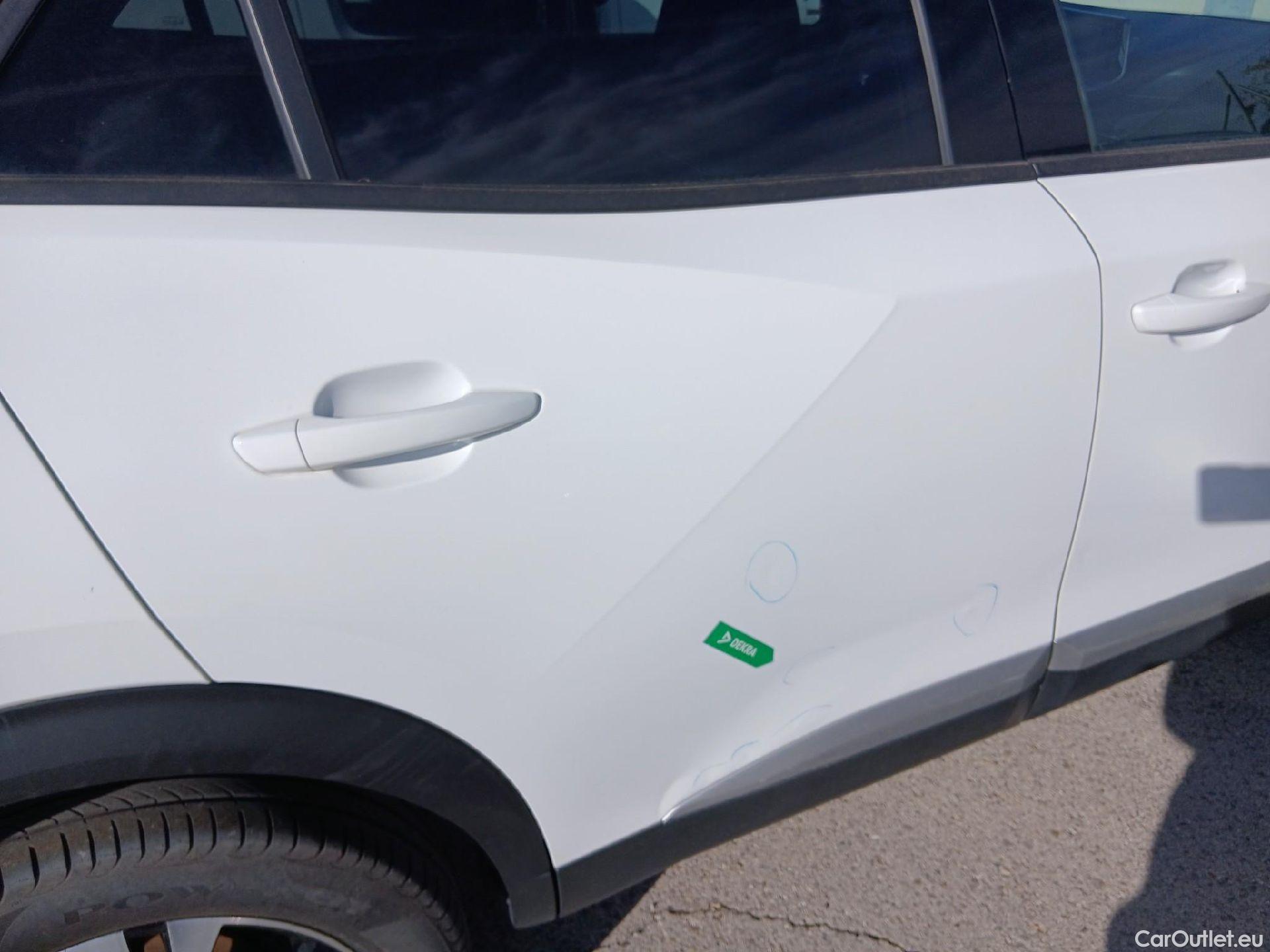  Peugeot  2008 PEUGEOT  / 2019 / 5P / todoterreno Allure Pack BlueHDI 81kW (110CV) (AC) #27