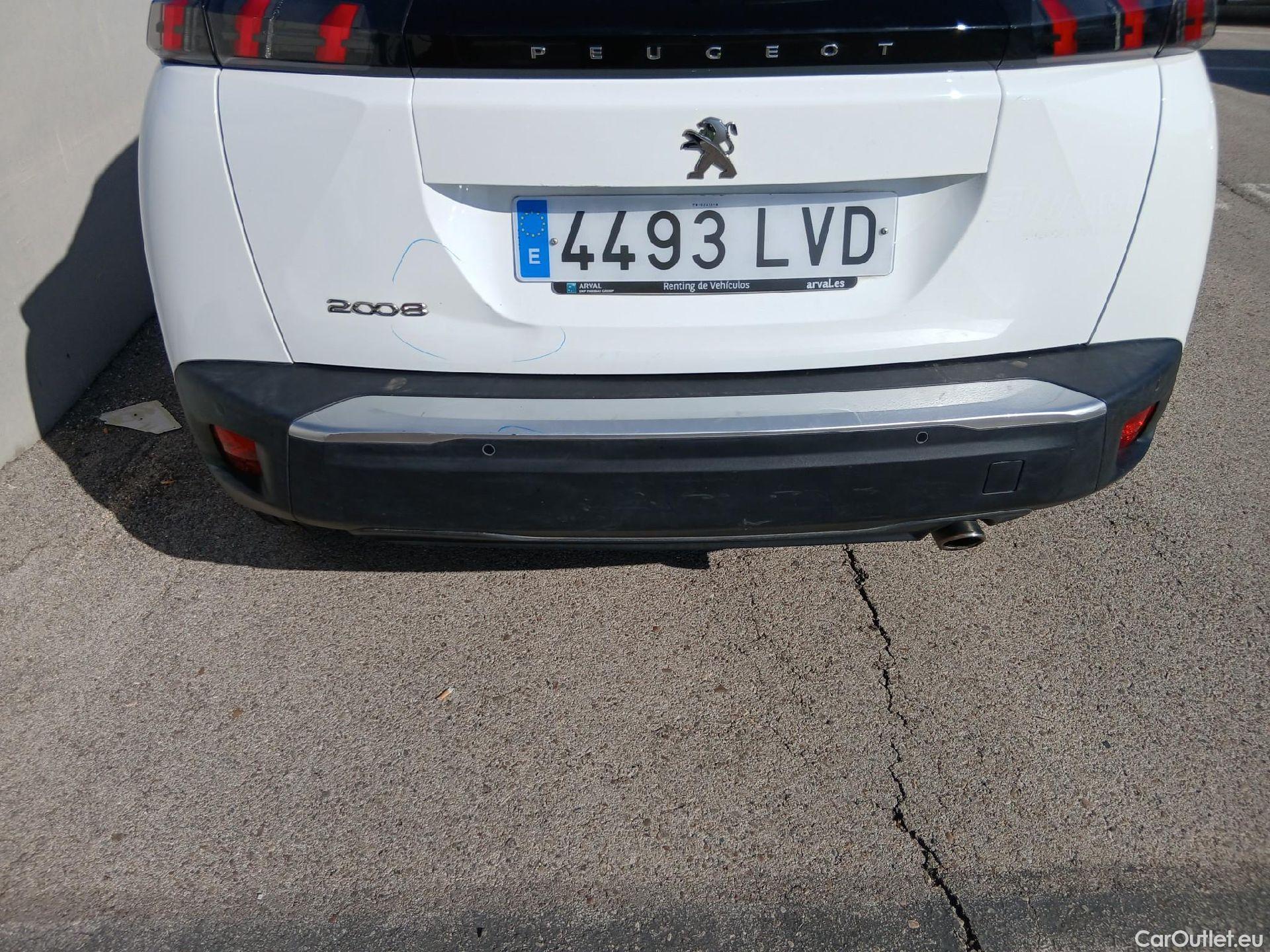  Peugeot  2008 PEUGEOT  / 2019 / 5P / todoterreno Active BlueHDI 81kW (110CV) #23