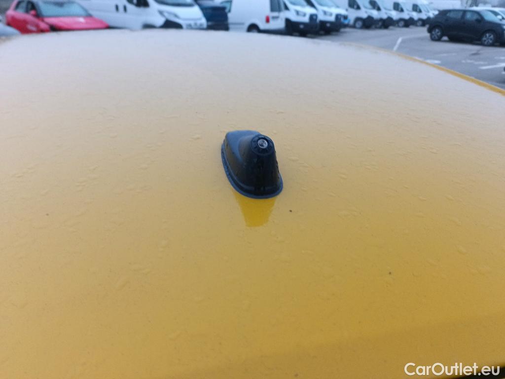  Peugeot  208 PEUGEOT  / 2019 / 5P / berlina con portón PureTech 73kW (100CV) Active #26