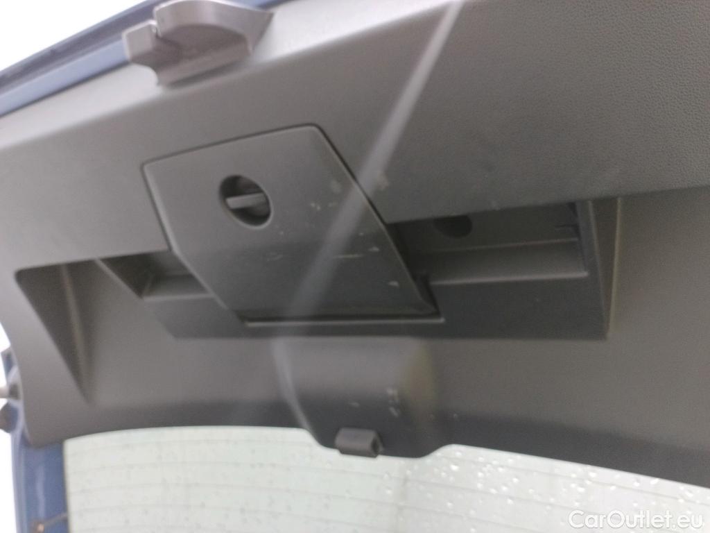  Volkswagen  Polo VOLKSWAGEN  / 2017 / 5P / berlina con portón United 1.0 TSI 81kW (110CV)(SP) #18