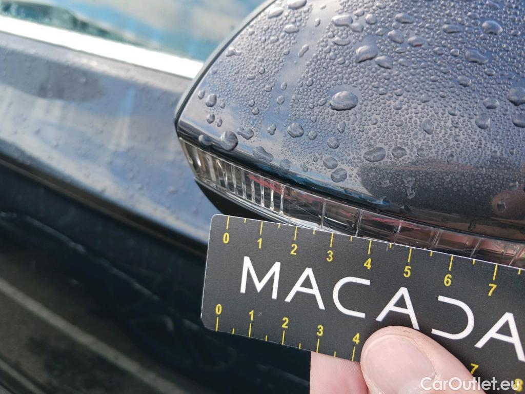  Volkswagen  Passat VOLKSWAGEN  / 2019 / 5P / familiar Variant Executive 2.0 TDI 110kW DSG #39