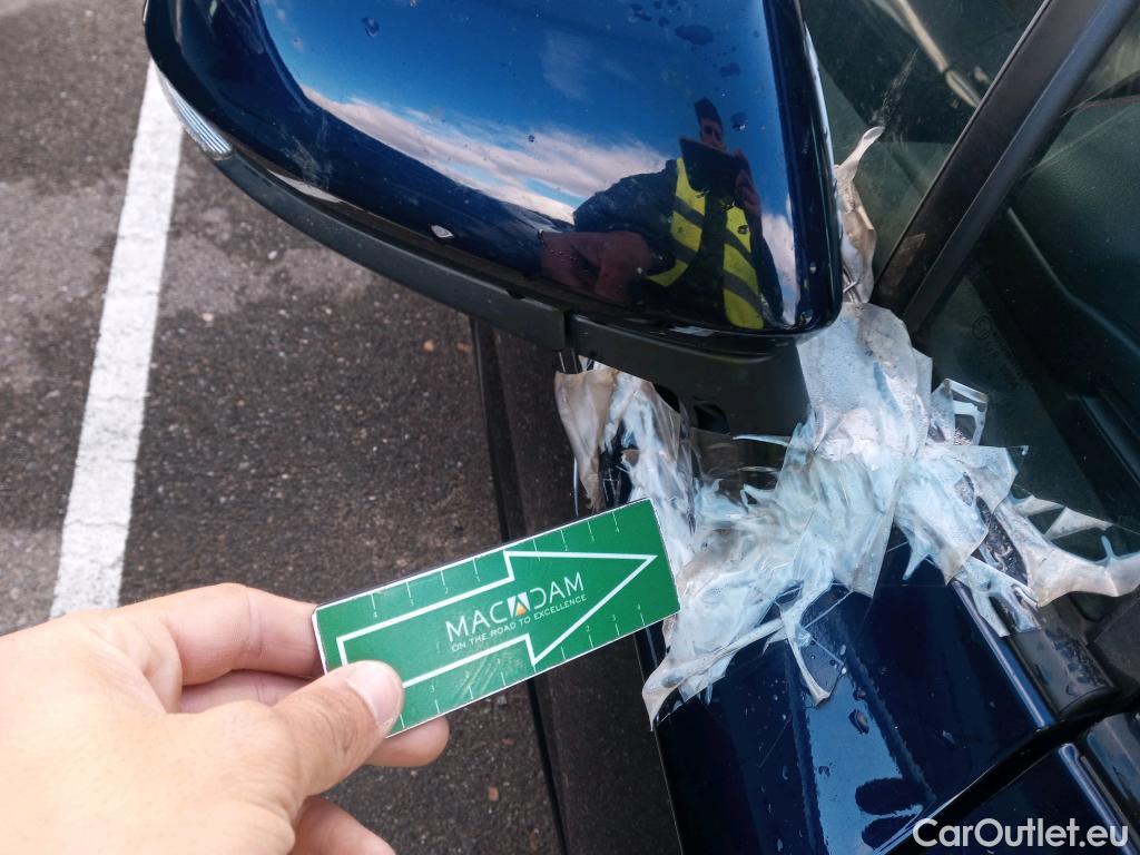  Toyota  Corolla TOYOTA  / 2019 / 5P / berlina con portón 2.0 180H ADVANCE E-CVT #1