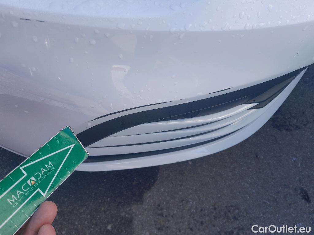  Volkswagen  Golf  VOLKSWAGEN / 2020 / 5P / berlina con portón 2.0 TDI 85kW (115CV) #18