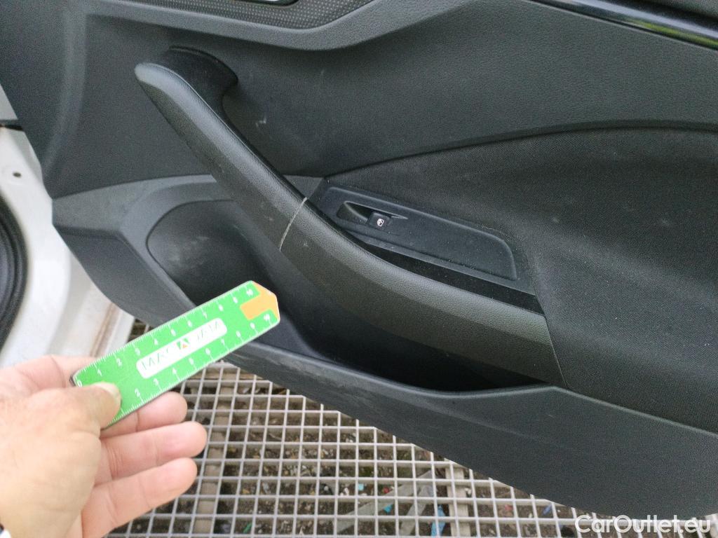  Skoda  KAMIQ SKODA  1.0 TSI 81kW (110CV) DSG Ambition (CX) #21