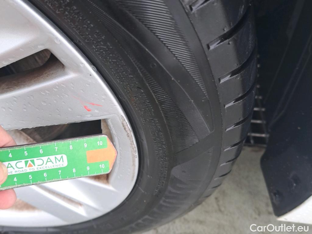  Toyota  Corolla TOYOTA  1.8 125H ACTIVE TECH E-CVT (CX) #4