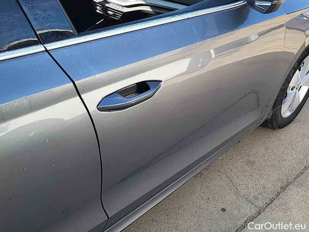  Skoda  Octavia SKODA  / 2020 / 5P / berlina con portón 2.0 TDI 110kW (150 CV) DSG Ambition #3