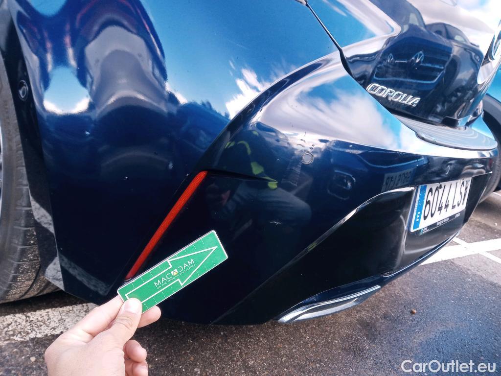  Toyota  Corolla TOYOTA  / 2019 / 5P / berlina con portón 2.0 180H ADVANCE E-CVT #32