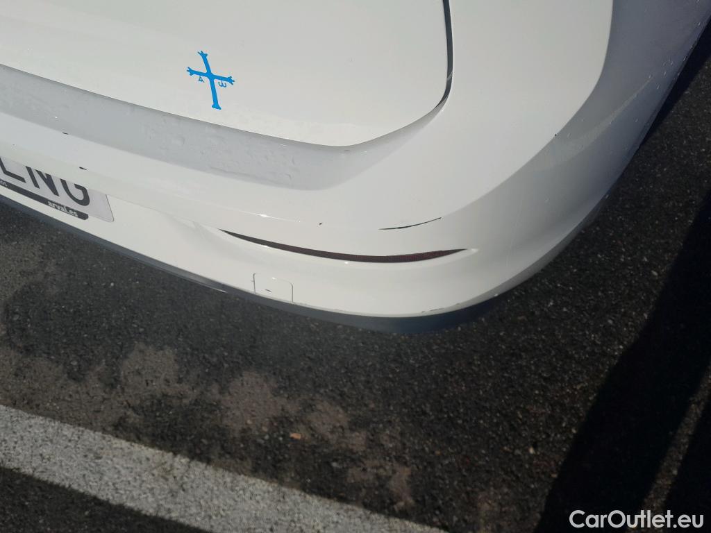  Volkswagen  Golf  VOLKSWAGEN / 2020 / 5P / berlina con portón 2.0 TDI 85kW (115CV) #19