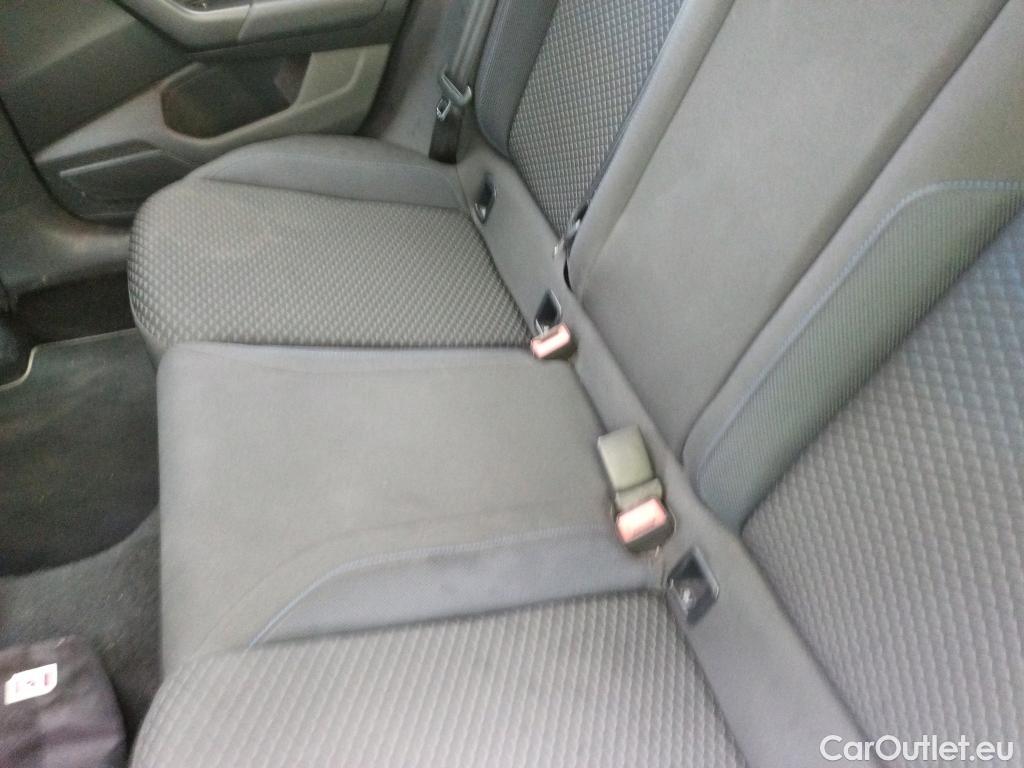  Volkswagen  Polo VOLKSWAGEN  / 2017 / 5P / berlina con portón United 1.0 TSI 81kW (110CV)(SP) #12