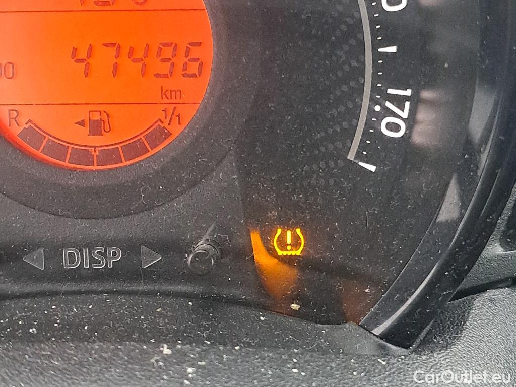  Toyota  Aygo TOYOTA  / 2018 / 5P / minicoche 1.0 70 x-play #13