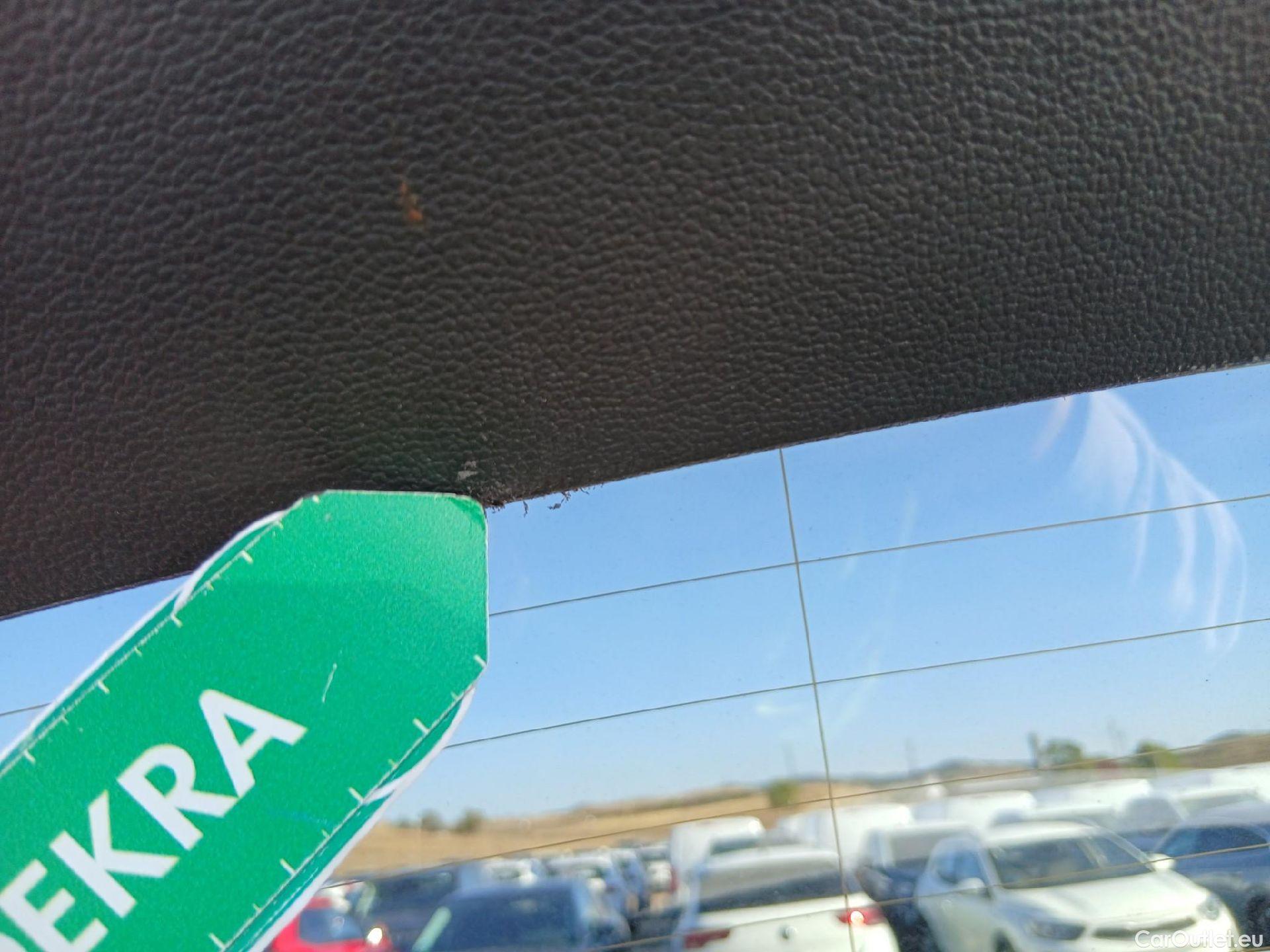  Volkswagen  Golf  VOLKSWAGEN / 2020 / 5P / berlina con portón Life 1.0 eTSI 81kW (110CV) DSG #3