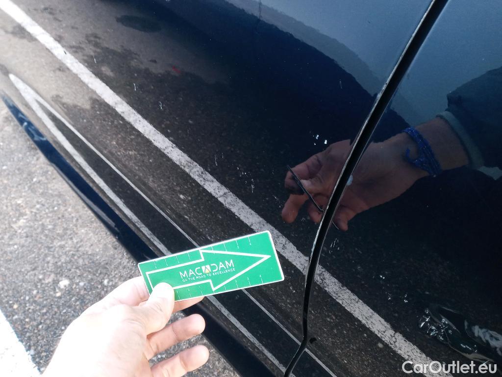  Toyota  Corolla TOYOTA  / 2019 / 5P / berlina con portón 2.0 180H ADVANCE E-CVT #21