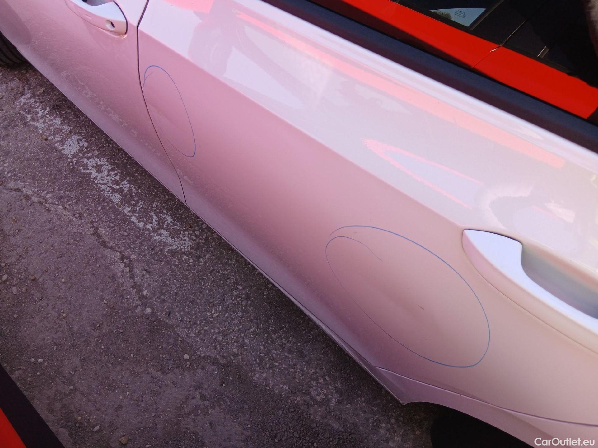  Volkswagen  Golf  VOLKSWAGEN / 2020 / 5P / berlina con portón Life 1.0 eTSI 81kW (110CV) DSG #12