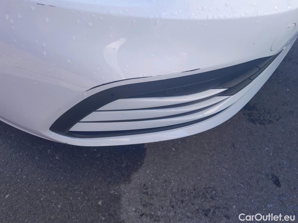  Volkswagen  Golf  VOLKSWAGEN / 2020 / 5P / berlina con portón 2.0 TDI 85kW (115CV) #17