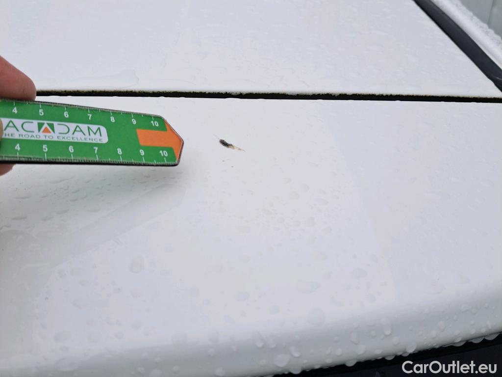  Toyota  Auris TOYOTA  5p 2G berlina con portón 1.8 140H Hybrid Feel! Edition #18