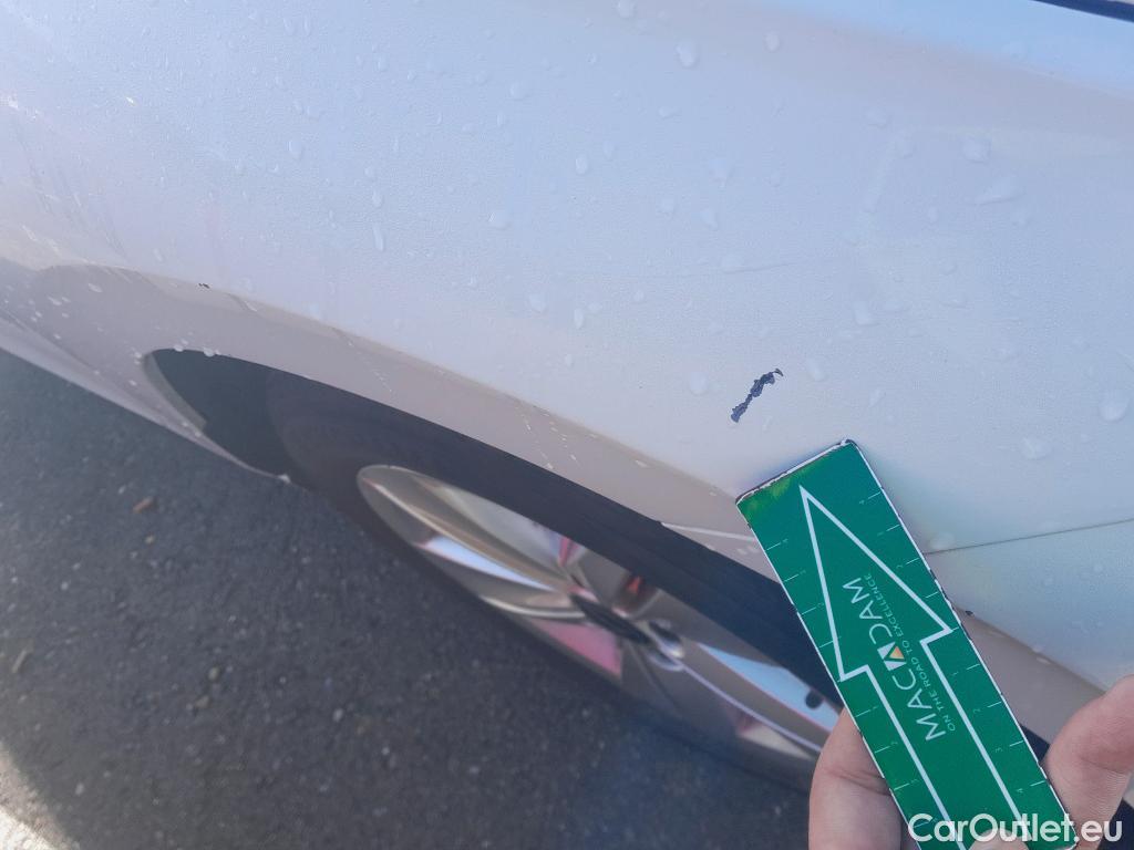  Volkswagen  Golf  VOLKSWAGEN / 2020 / 5P / berlina con portón 2.0 TDI 85kW (115CV) #15