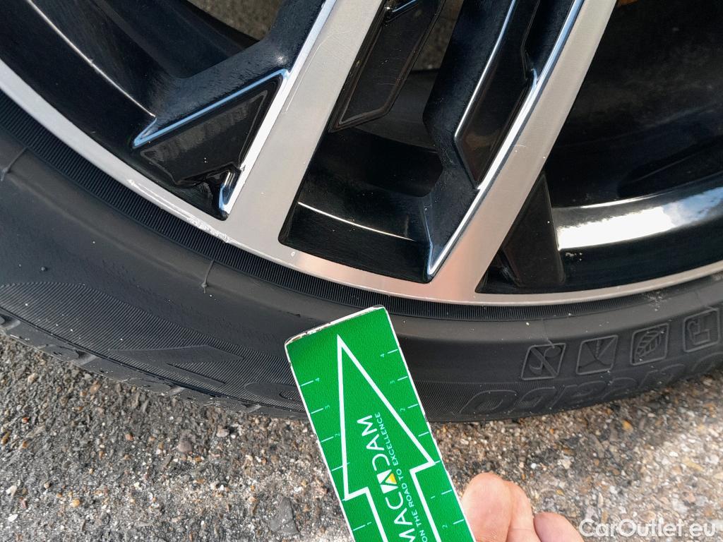  Volkswagen  Golf  VOLKSWAGEN / 2016 / 5P / berlina con portón GTE 1.4 TSI e-Power 150kW (204CV) DSG #4