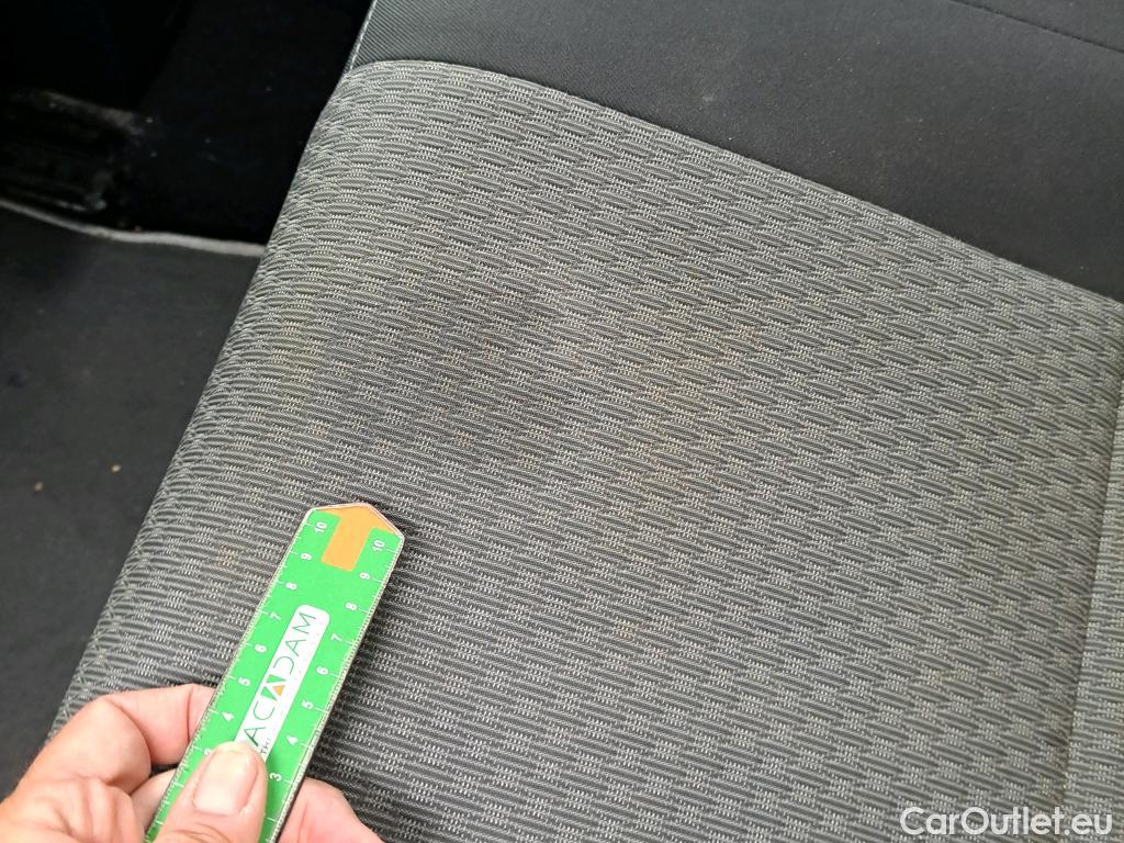  Toyota  Auris TOYOTA  5p 2G berlina con portón 1.8 140H Hybrid Feel! Edition #14