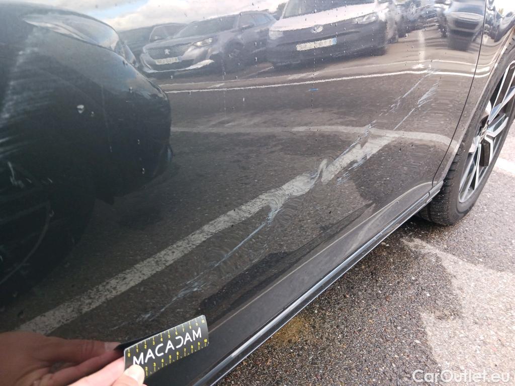  Volkswagen  Passat VOLKSWAGEN  / 2019 / 5P / familiar Variant Executive 2.0 TDI 110kW DSG #10