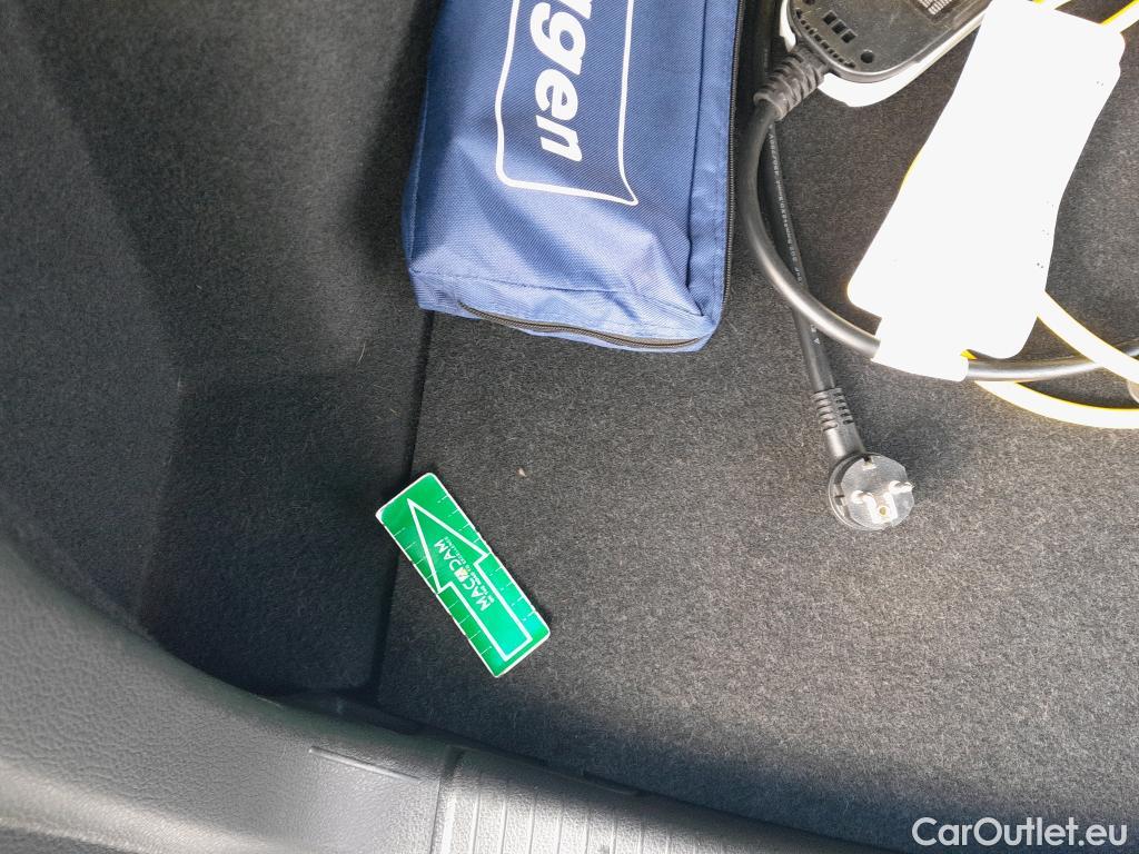  Volkswagen  Golf  VOLKSWAGEN / 2016 / 5P / berlina con portón GTE 1.4 TSI e-Power 150kW (204CV) DSG #10