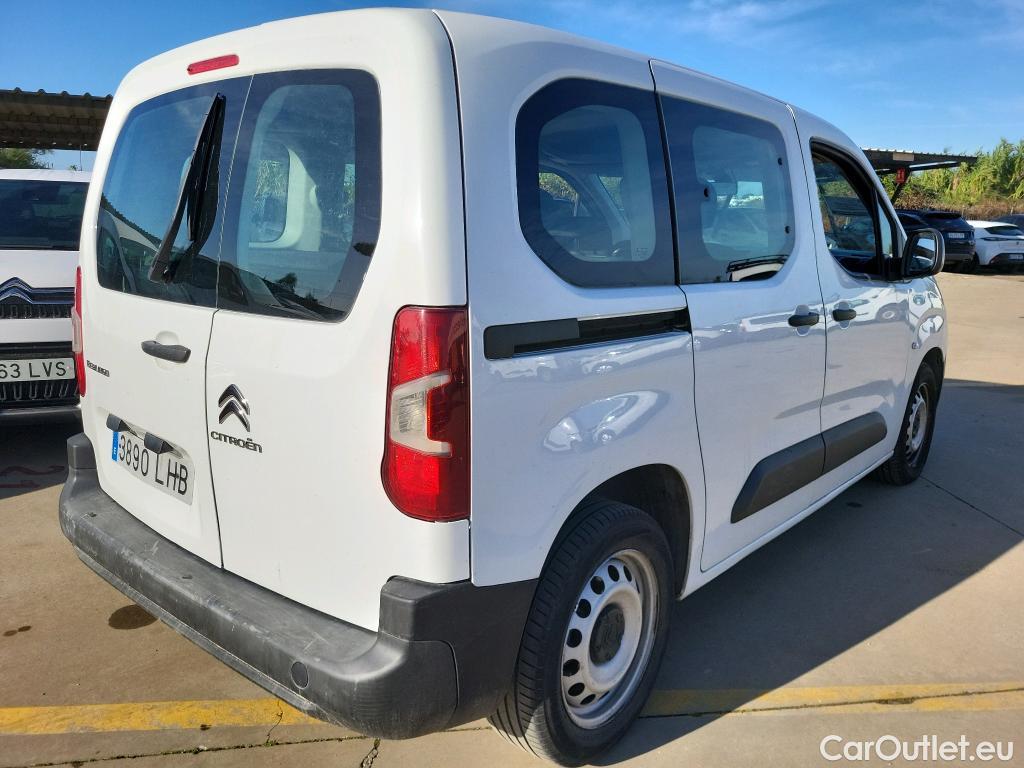  Citroen  Berlingo CITROEN  / 2018 / 4P / combi Talla M BlueHDi 100 S&S LIVE (AC) #9