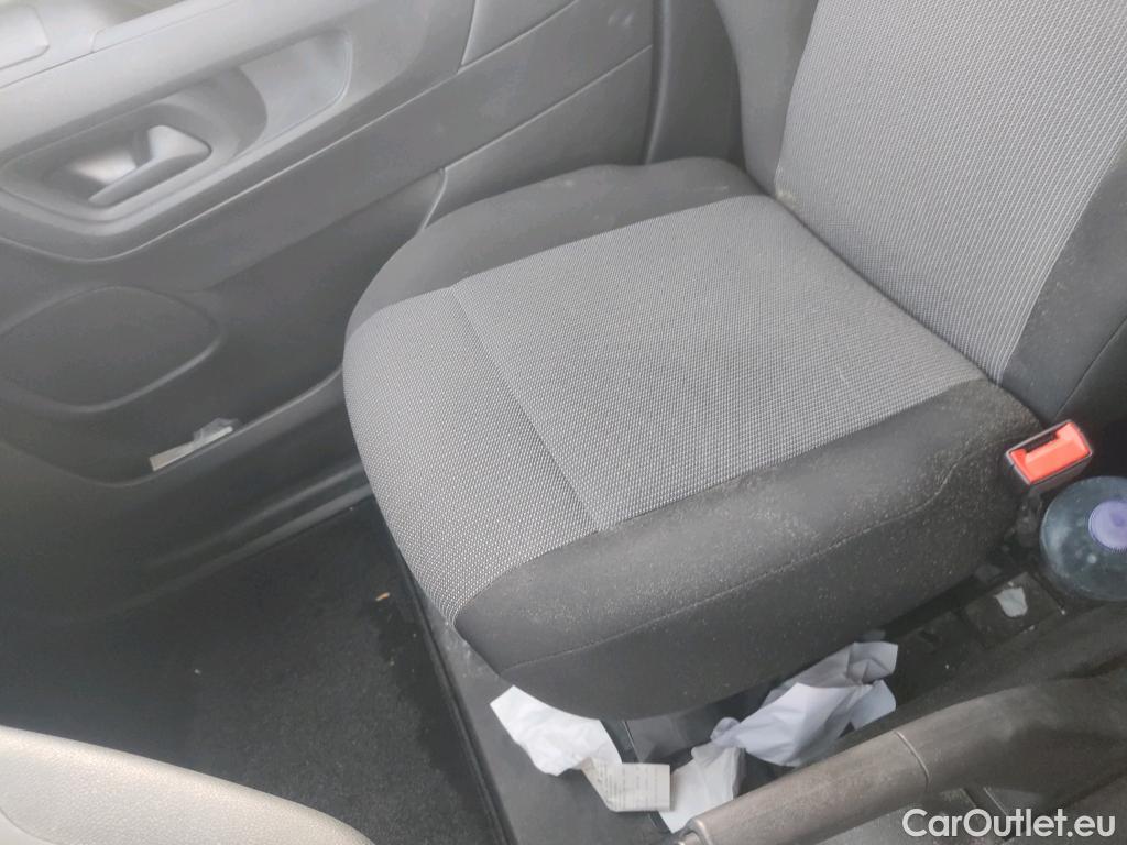  Peugeot  Partner PEUGEOT  / 2018 / 3P / furgón derivado de turismo Pro Standard 600kg BlueHDi 73kW #35