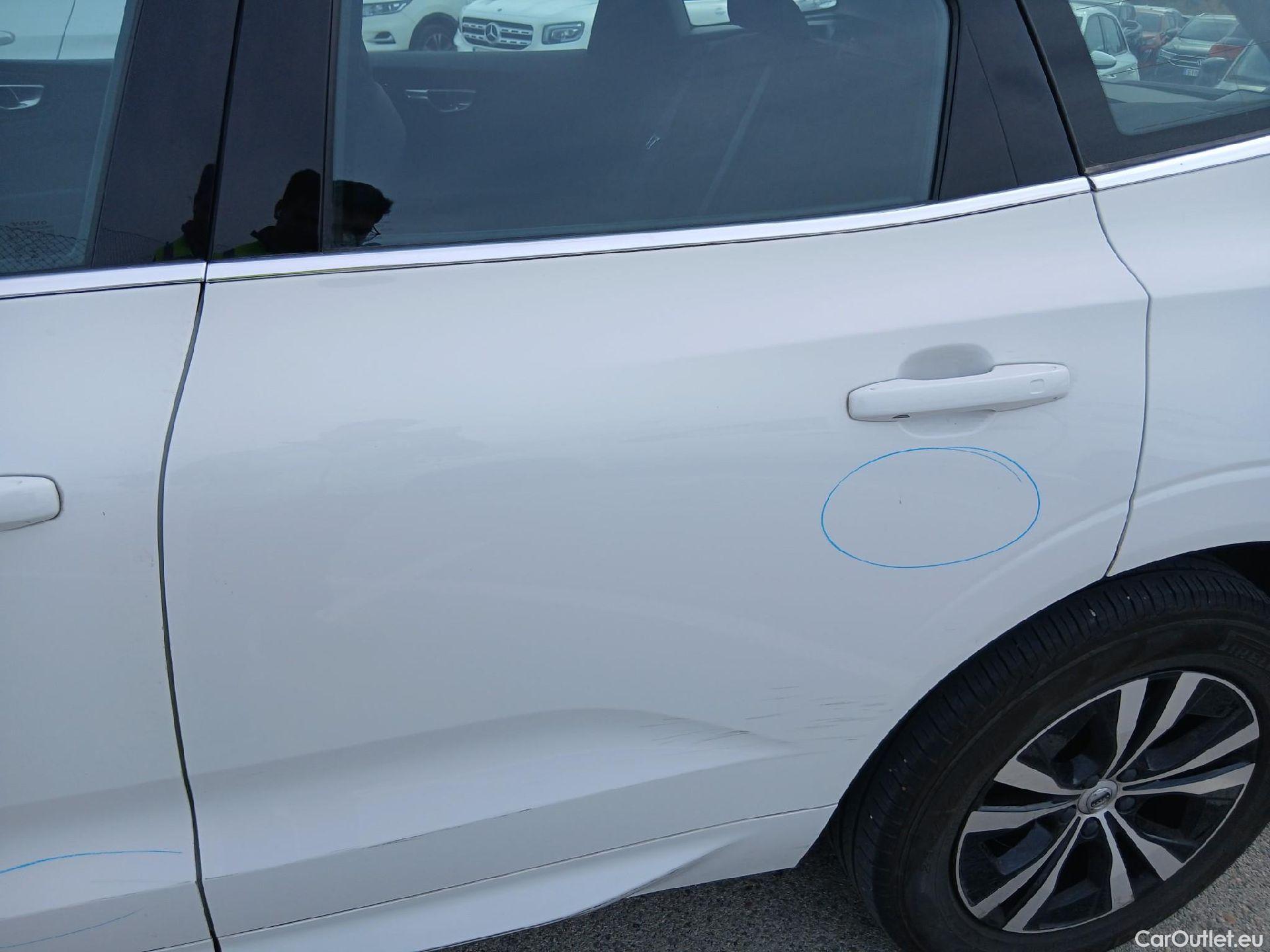  Volvo  XC60 VOLVO  / 2017 / 5P / todoterreno 2.0 B4 D Momentum Pro Auto #15