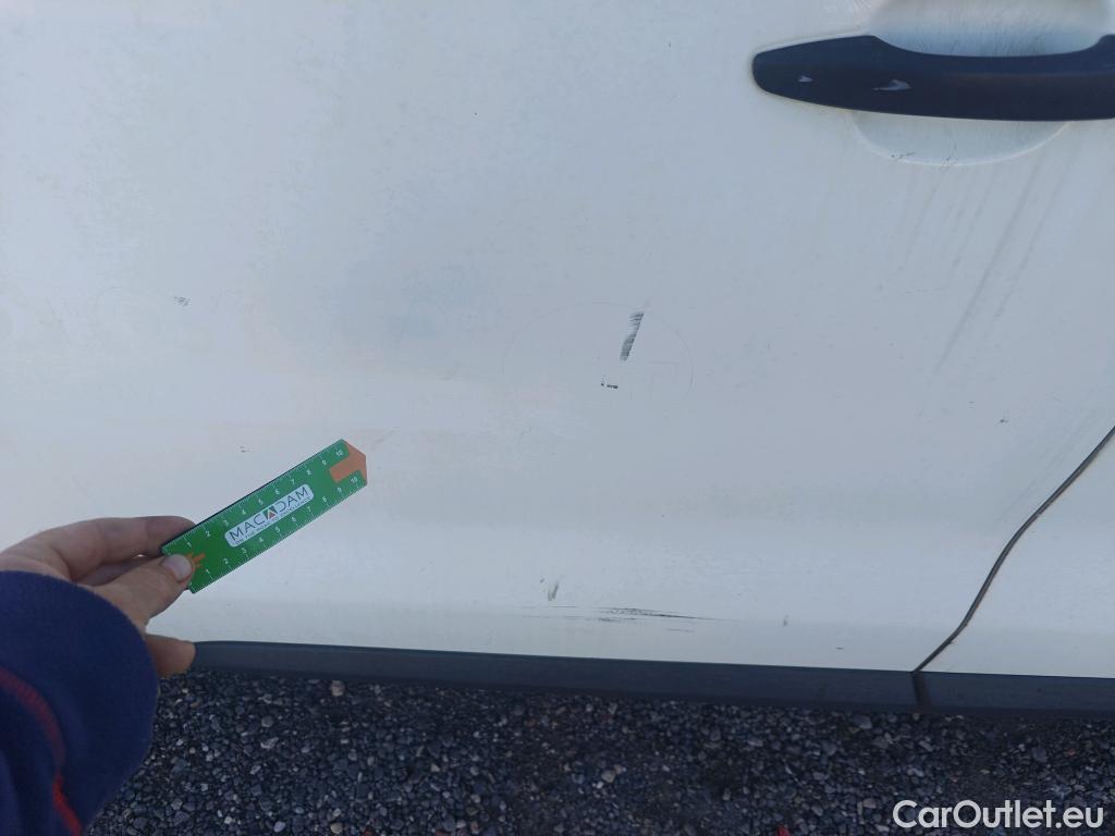  Toyota  Proace TOYOTA  / 2016 / 4P / furgón FU. MEDIO (L1) 2.0D 90kW COMFORT CARGA + #34