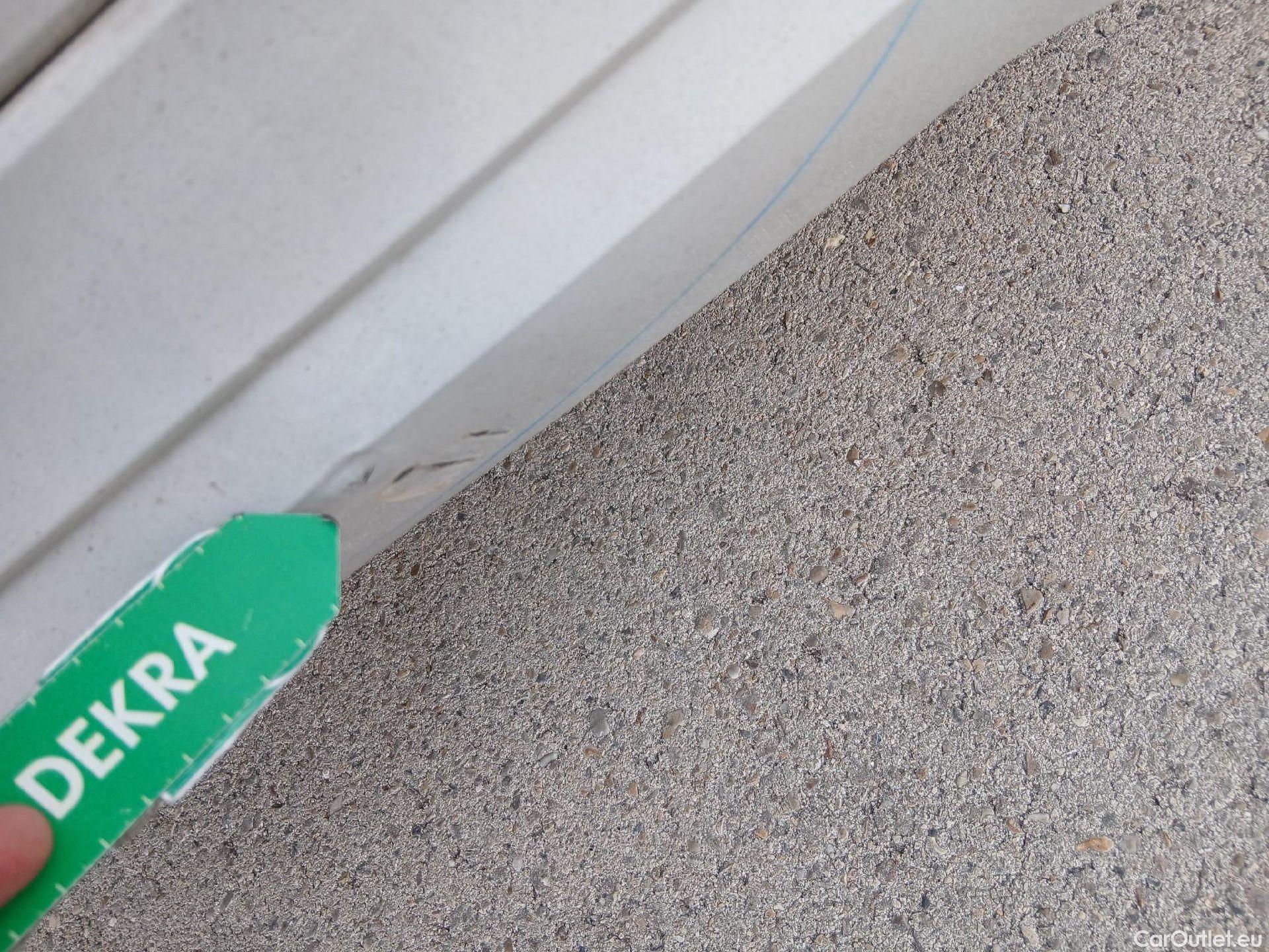  Volvo  XC60 VOLVO  / 2017 / 5P / todoterreno 2.0 B4 D Momentum Pro Auto #23