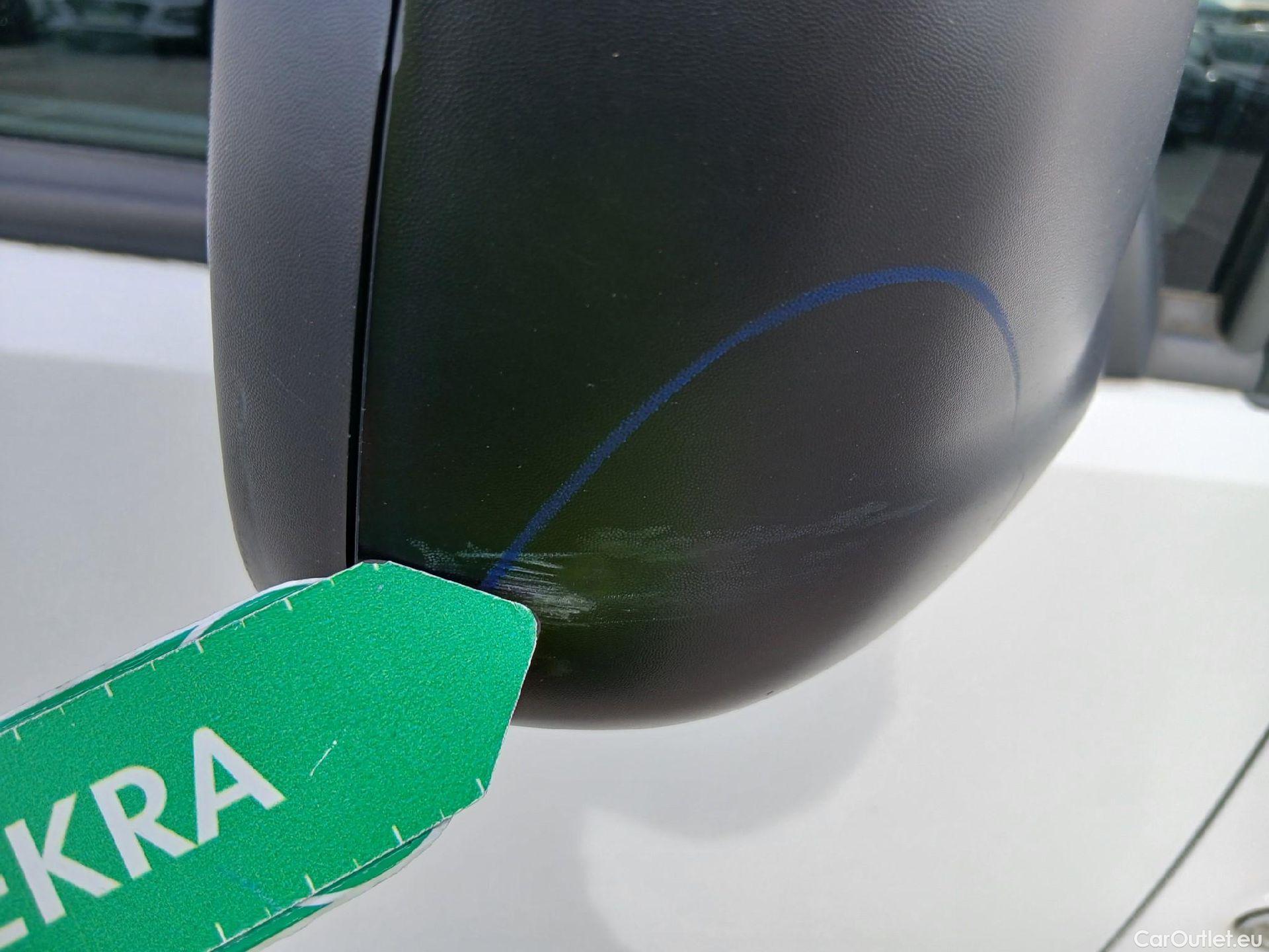  Peugeot  Partner PEUGEOT  / 2018 / 3P / furgón derivado de turismo Pro Standard 600kg BlueHDi 73kW #21