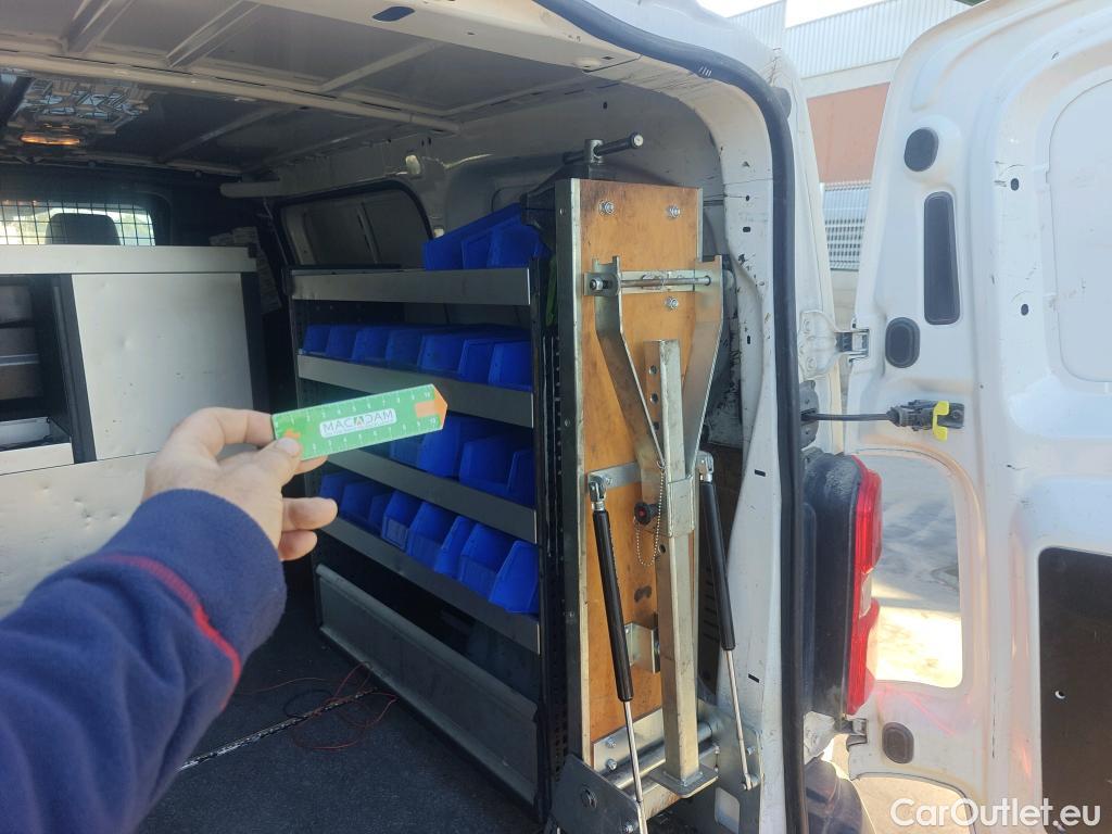  Toyota  Proace TOYOTA  / 2016 / 4P / furgón FU. MEDIO (L1) 2.0D 90kW COMFORT CARGA + #13