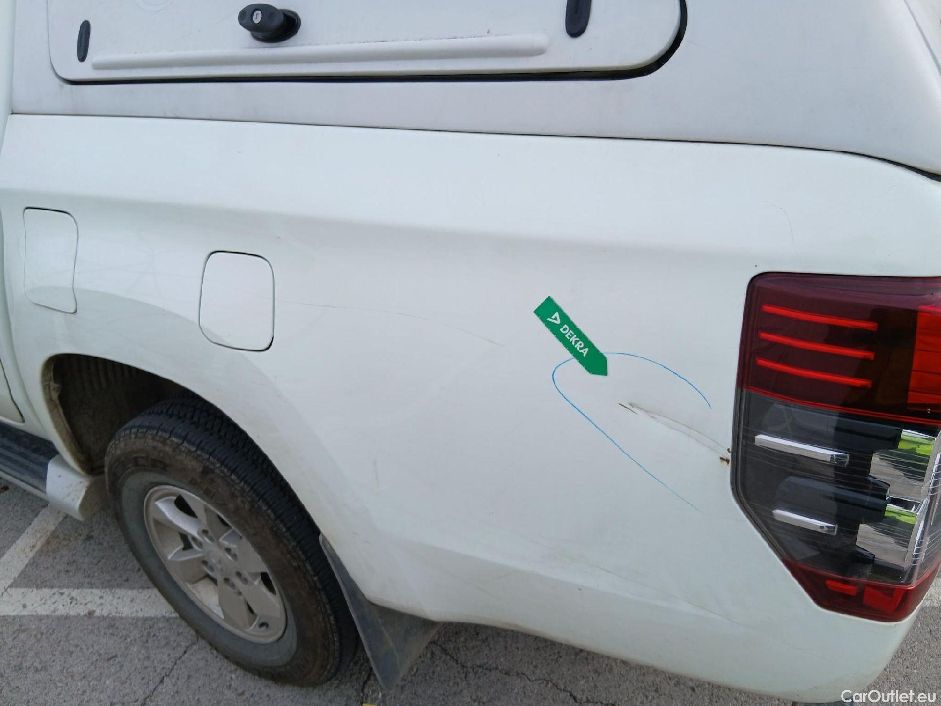  Mitsubishi  L200 MITSUBISHI  / 2019 / 4P / pickup doble cabina D/C 220 DI-D M-Pro #18