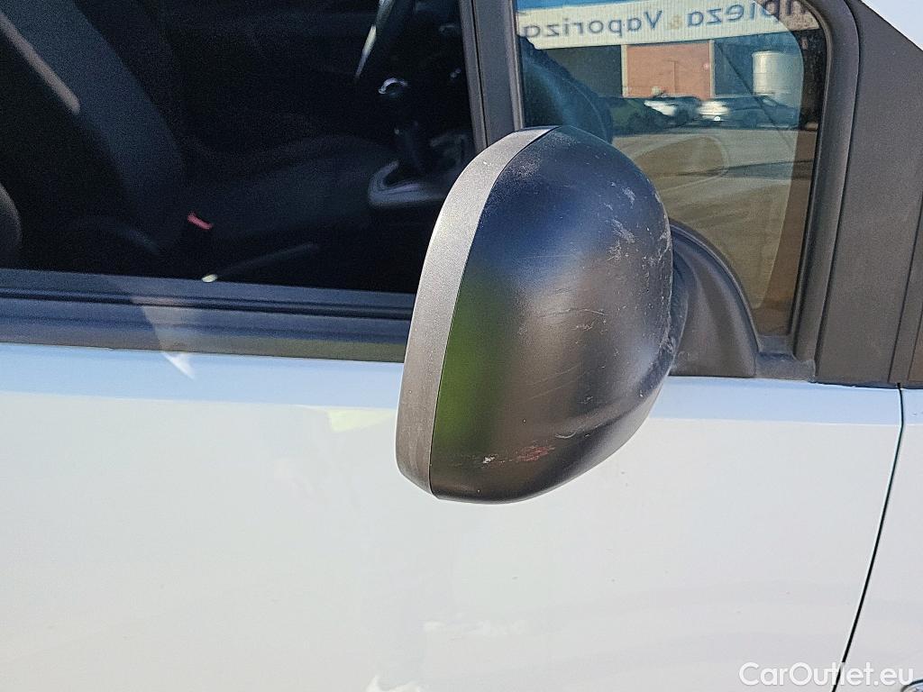  Citroen  Berlingo CITROEN  / 2018 / 4P / combi Talla M BlueHDi 100 S&S LIVE (AC) #33