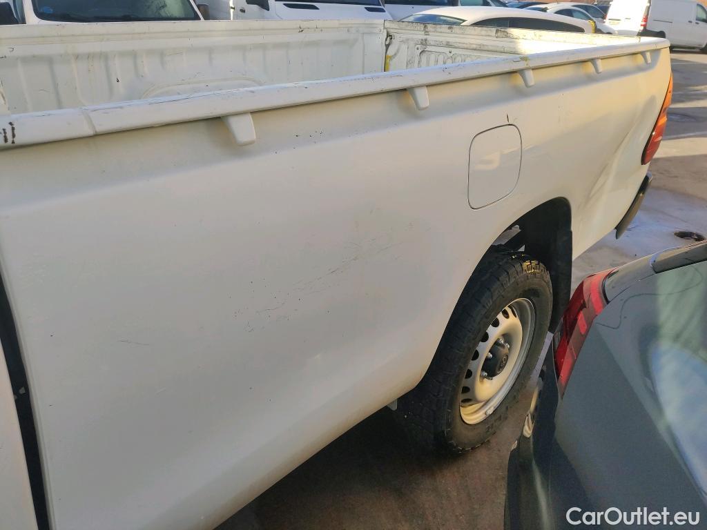  Toyota  Hilux TOYOTA  / 2016 / 2P / pickup 2.4 D-4D Cabina Sencilla GX #5