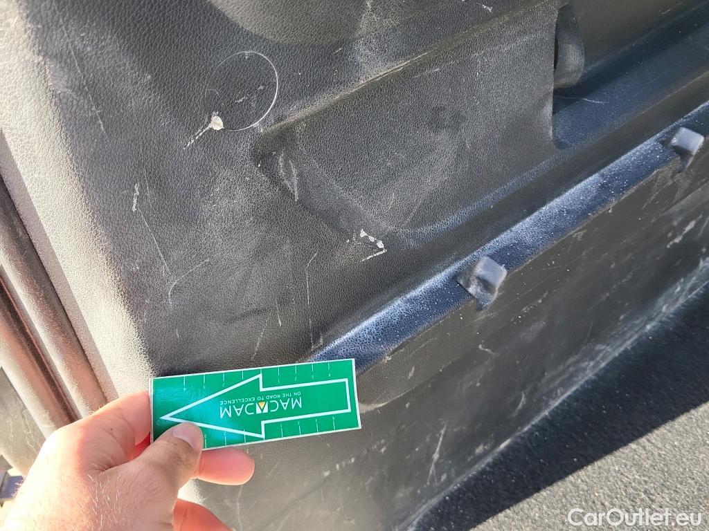  Citroen  Berlingo CITROEN  / 2018 / 4P / combi Talla M BlueHDi 100 S&S LIVE (AC) #26