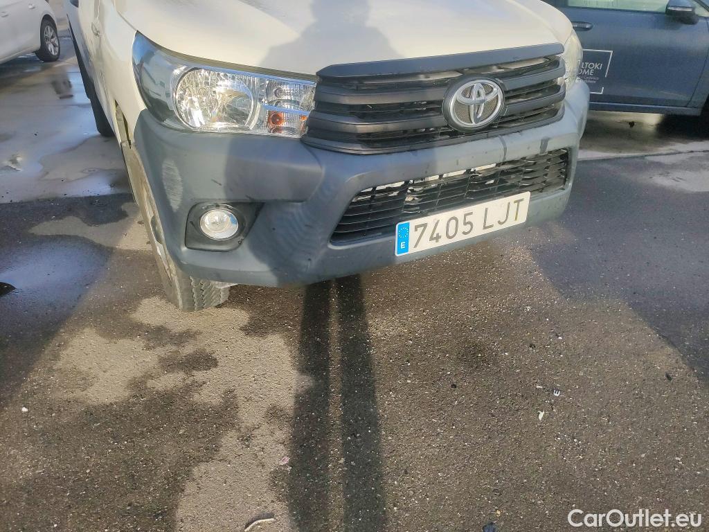  Toyota  Hilux TOYOTA  / 2016 / 2P / pickup 2.4 D-4D Cabina Sencilla GX #22