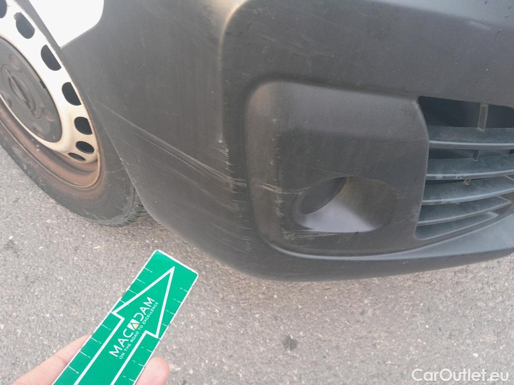  Opel  Vivaro OPEL  / 2019 / 4P / furgón 1.5 Diésel 88kW (120CV) M Std Express ISOTERMO + EQUIPO DE FRIO #18