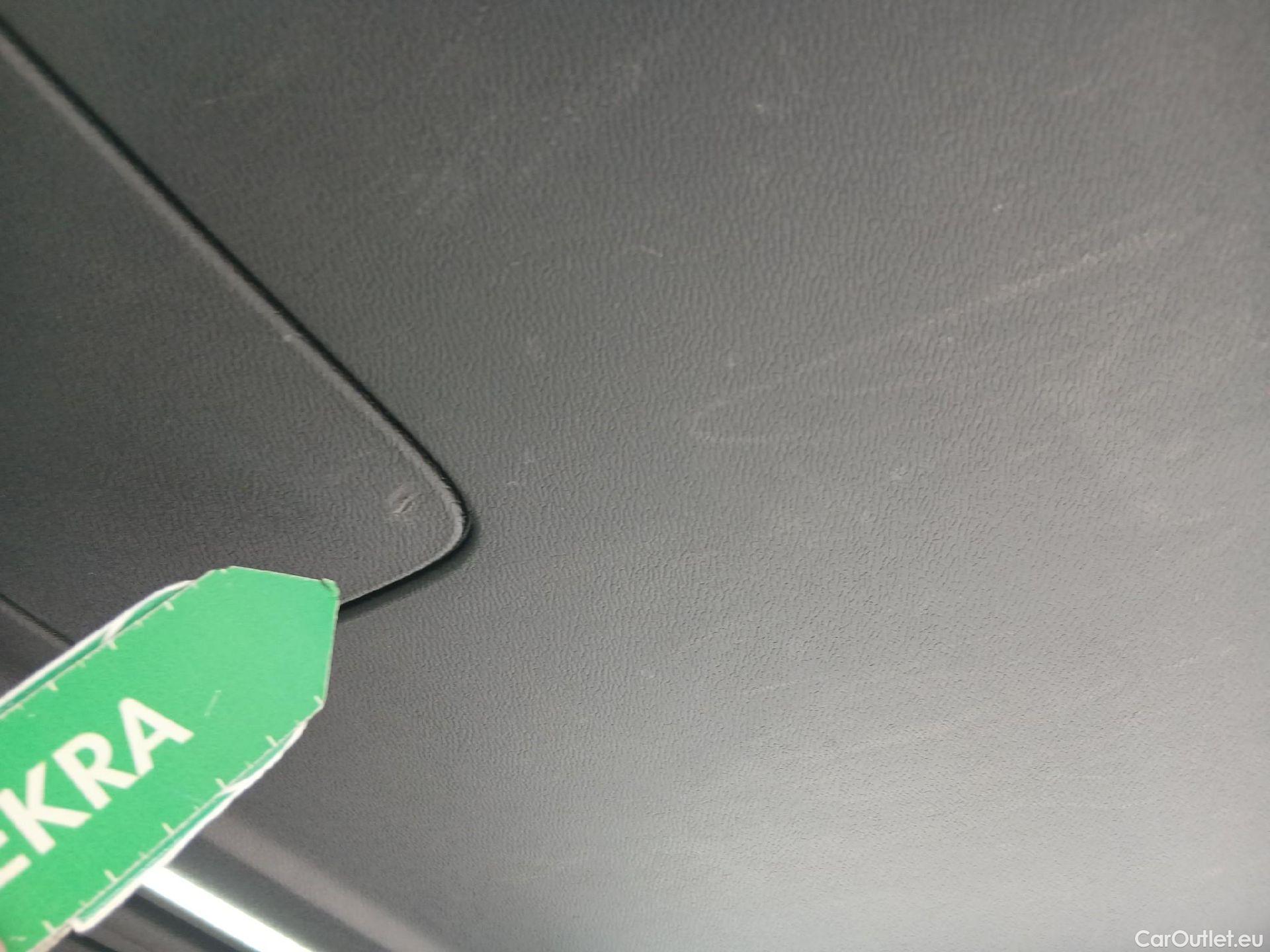  Volvo  XC60 VOLVO  / 2017 / 5P / todoterreno 2.0 B4 D Momentum Pro Auto #6