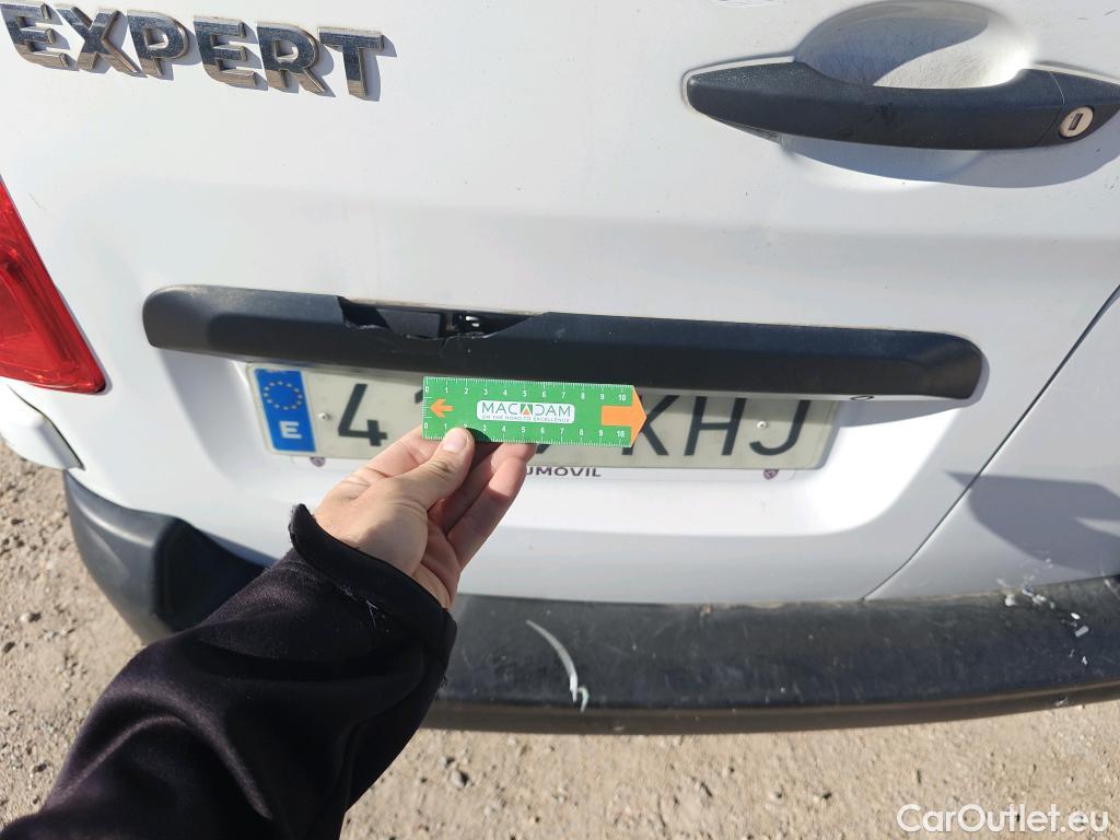  Peugeot  Expert PEUGEOT  VU 4p 3G furgón Furg.Premium BlueHDi 85KW (115) Standard #50