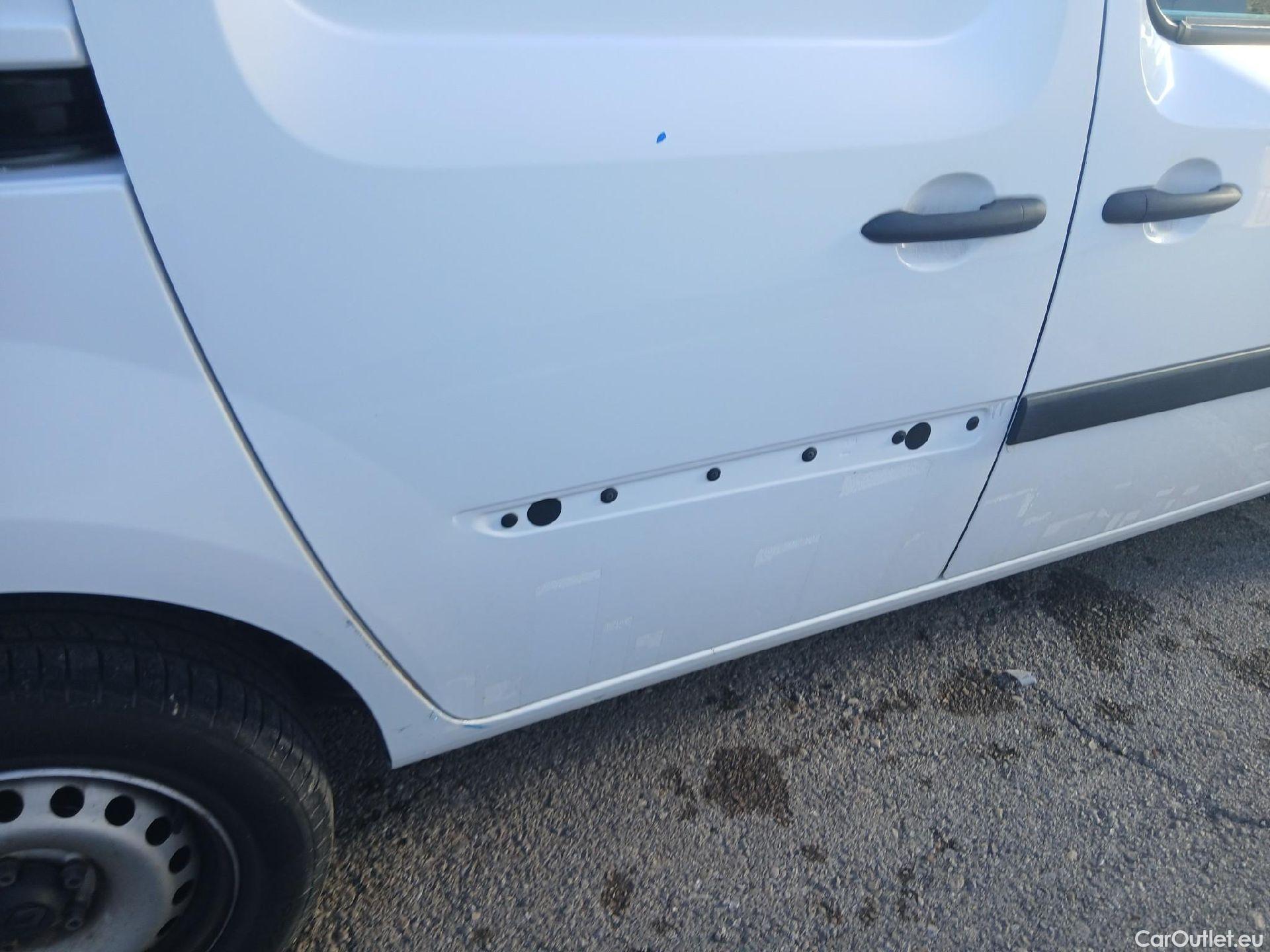  Renault  Kangoo RENAULT  Furgón/2013/3P/furgón derivado de turismo Profesional Blue dCi 70kW (95CV) #21