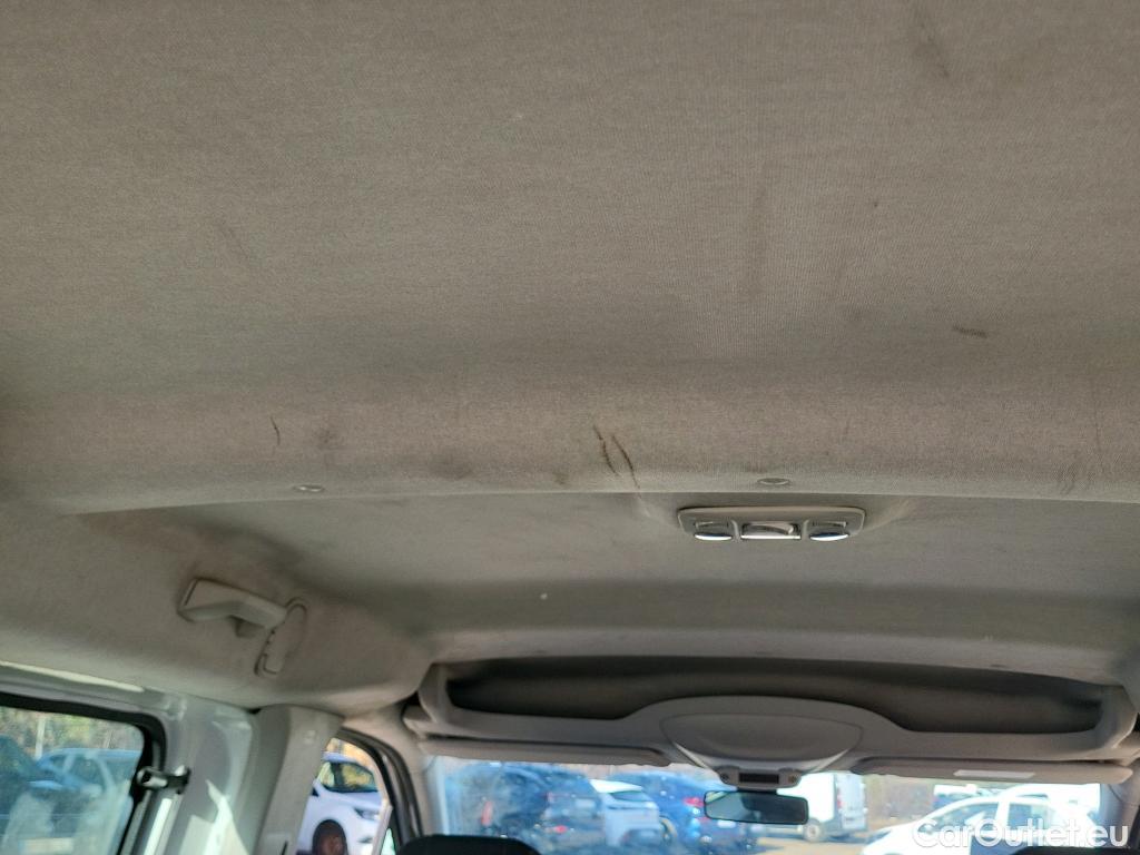  Citroen  Berlingo CITROEN  / 2018 / 4P / combi Talla M BlueHDi 100 S&S LIVE (AC) #7