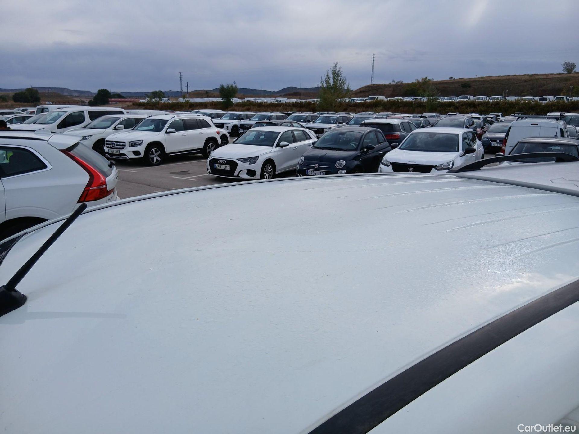  Mitsubishi  L200 MITSUBISHI  / 2019 / 4P / pickup doble cabina D/C 220 DI-D M-Pro #15