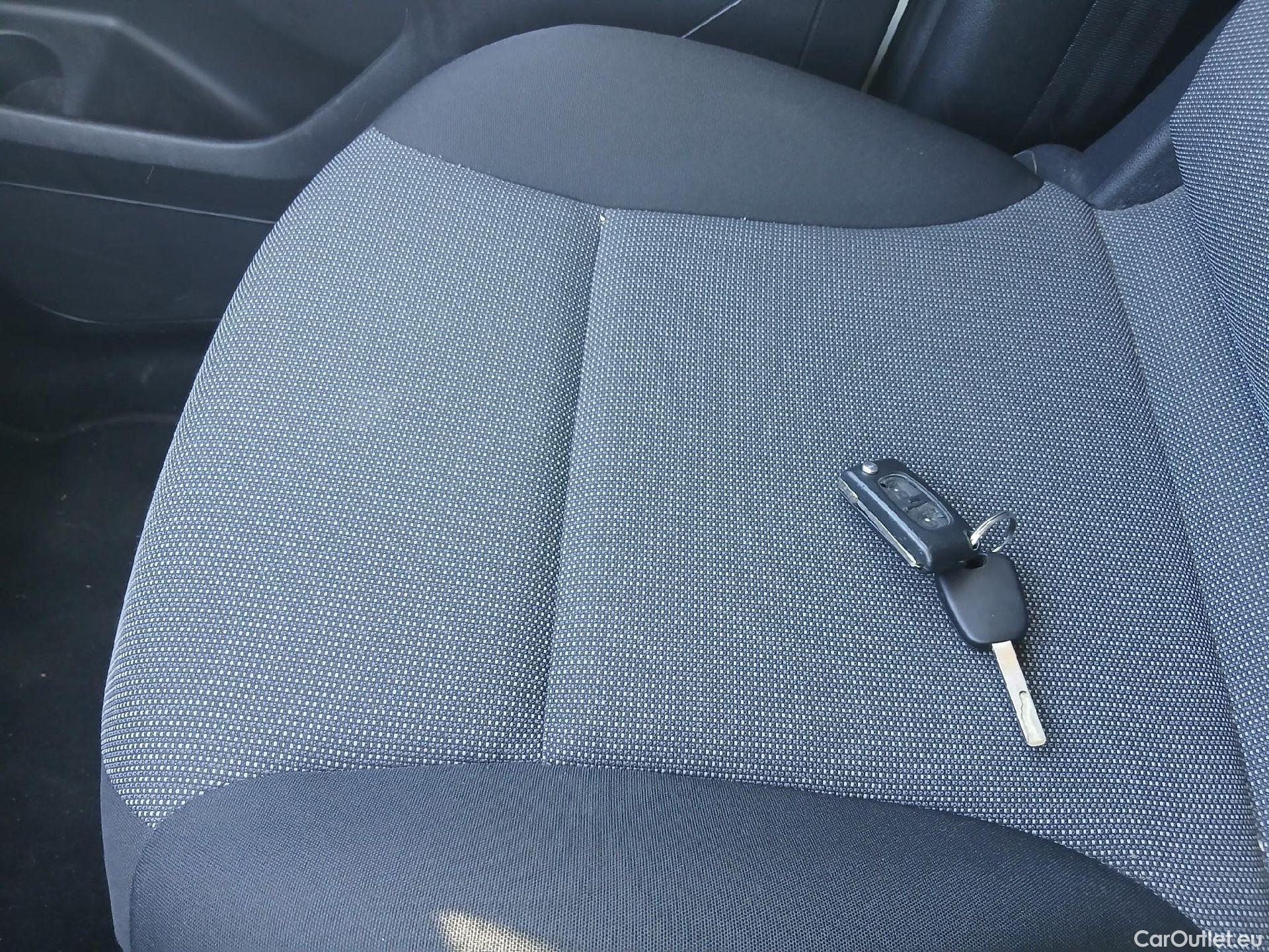  Peugeot  Partner PEUGEOT  / 2015 / 4P / combi TEPEE Access BlueHDi 1.6 HDi 73KW (100) #3