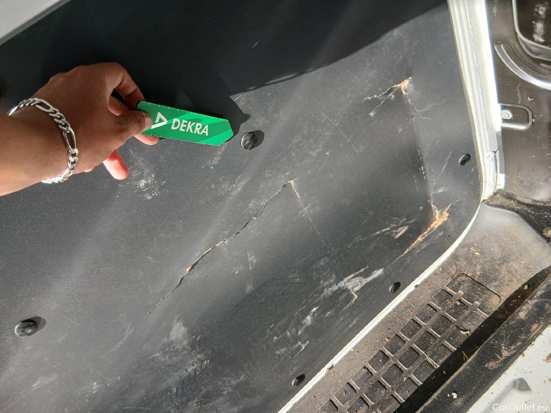  Peugeot  Expert PEUGEOT  / 2016 / 4P / furgón Furgón Premium 2.0 BlueHDi 120 Standard #27