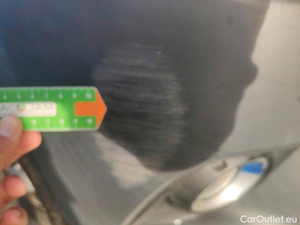  Toyota  Hilux TOYOTA  / 2016 / 2P / pickup 2.4 D-4D Cabina Sencilla GX #23