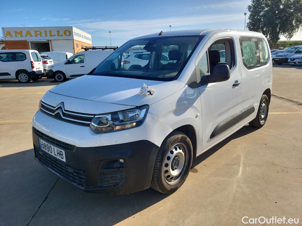  Citroen  Berlingo CITROEN  / 2018 / 4P / combi Talla M BlueHDi 100 S&S LIVE (AC) #10