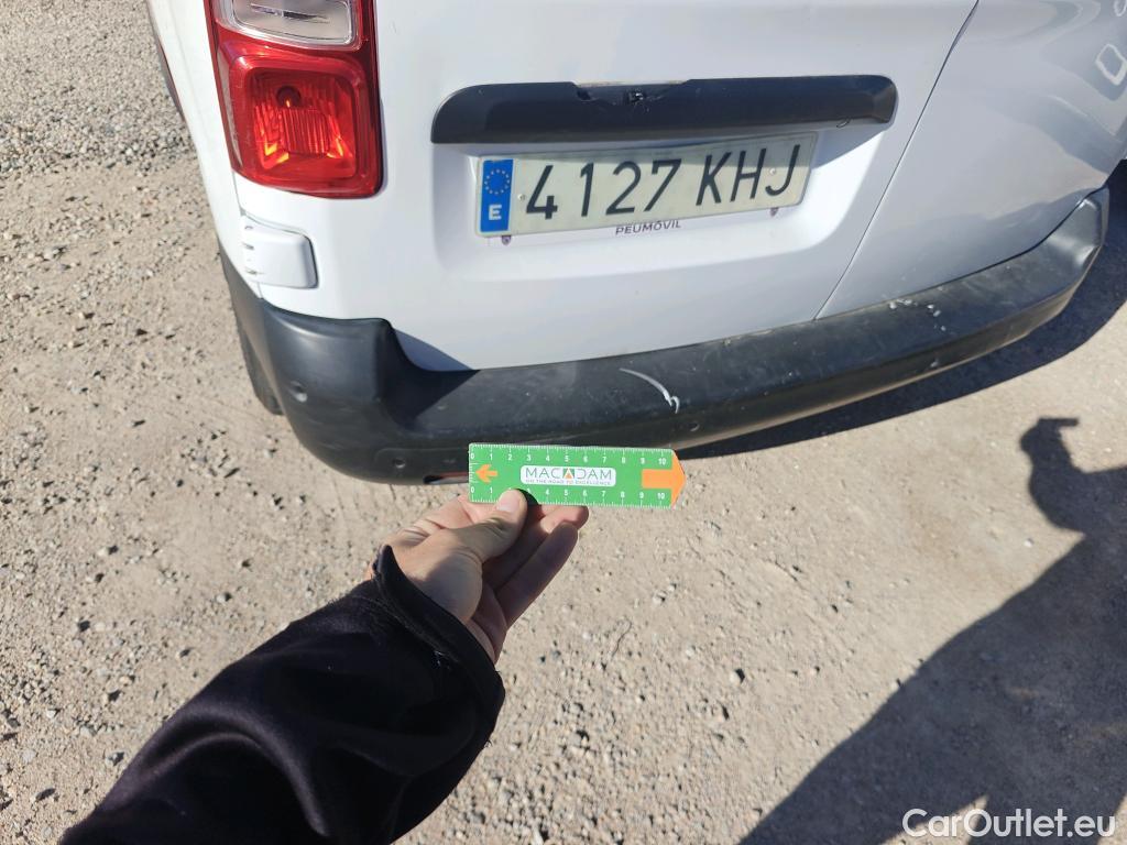  Peugeot  Expert PEUGEOT  VU 4p 3G furgón Furg.Premium BlueHDi 85KW (115) Standard #63