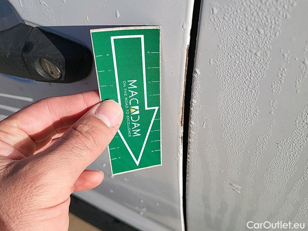  Citroen  Berlingo CITROEN  / 2018 / 4P / combi Talla M BlueHDi 100 S&S LIVE (AC) #12